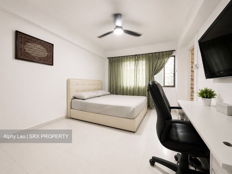Blk 863 Jurong West Street 81 (Jurong West), HDB 5 Rooms #556629891